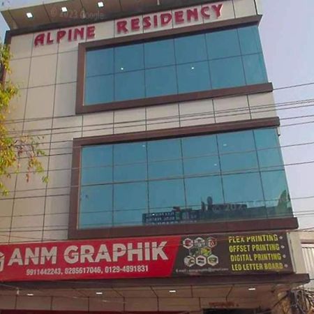 Hotel O Alpine Residency Faridabad Esterno foto
