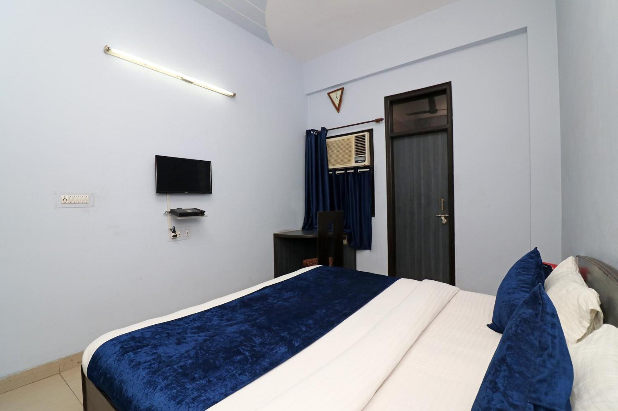 Hotel O Alpine Residency Faridabad Esterno foto