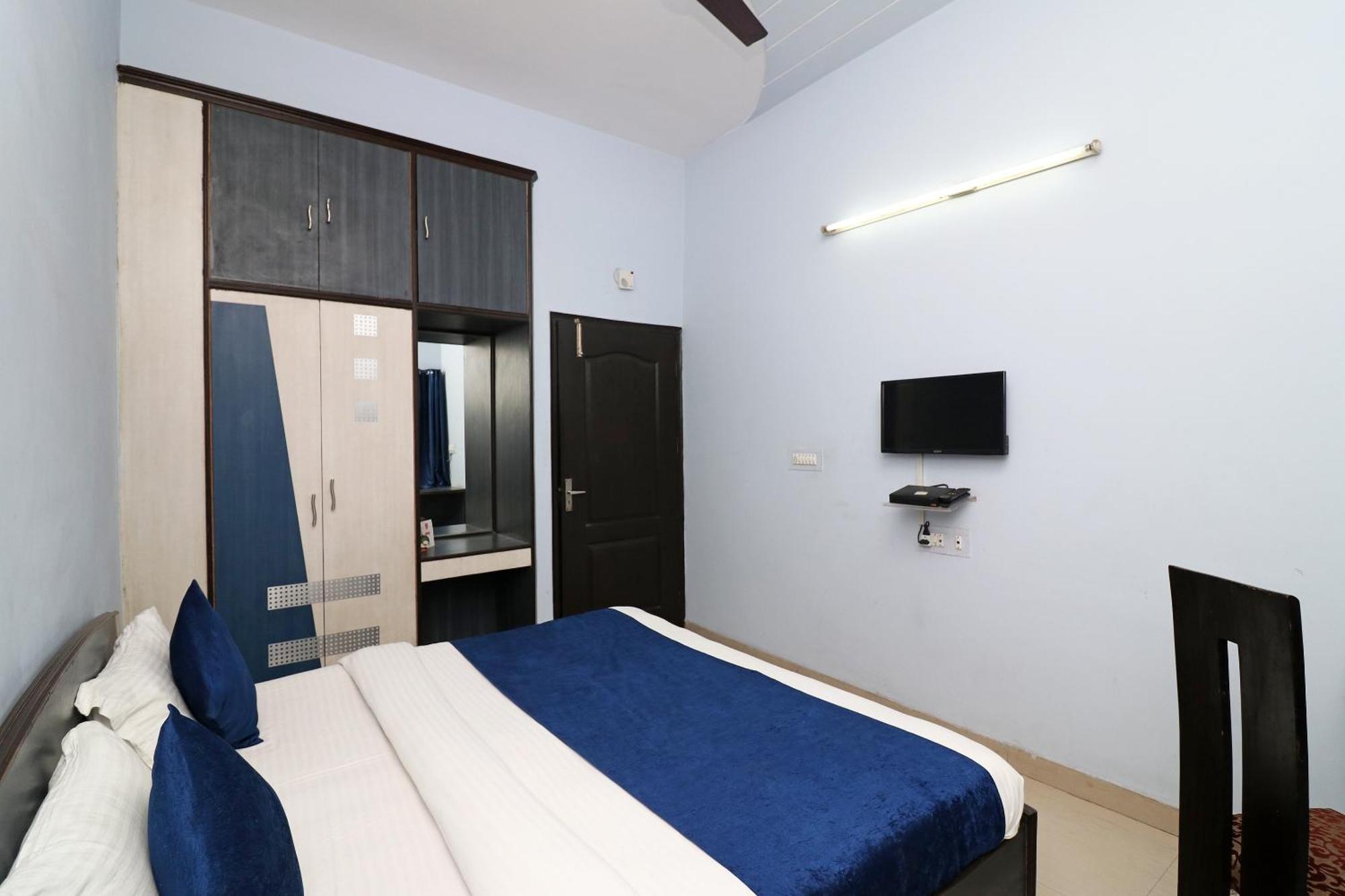 Hotel O Alpine Residency Faridabad Esterno foto