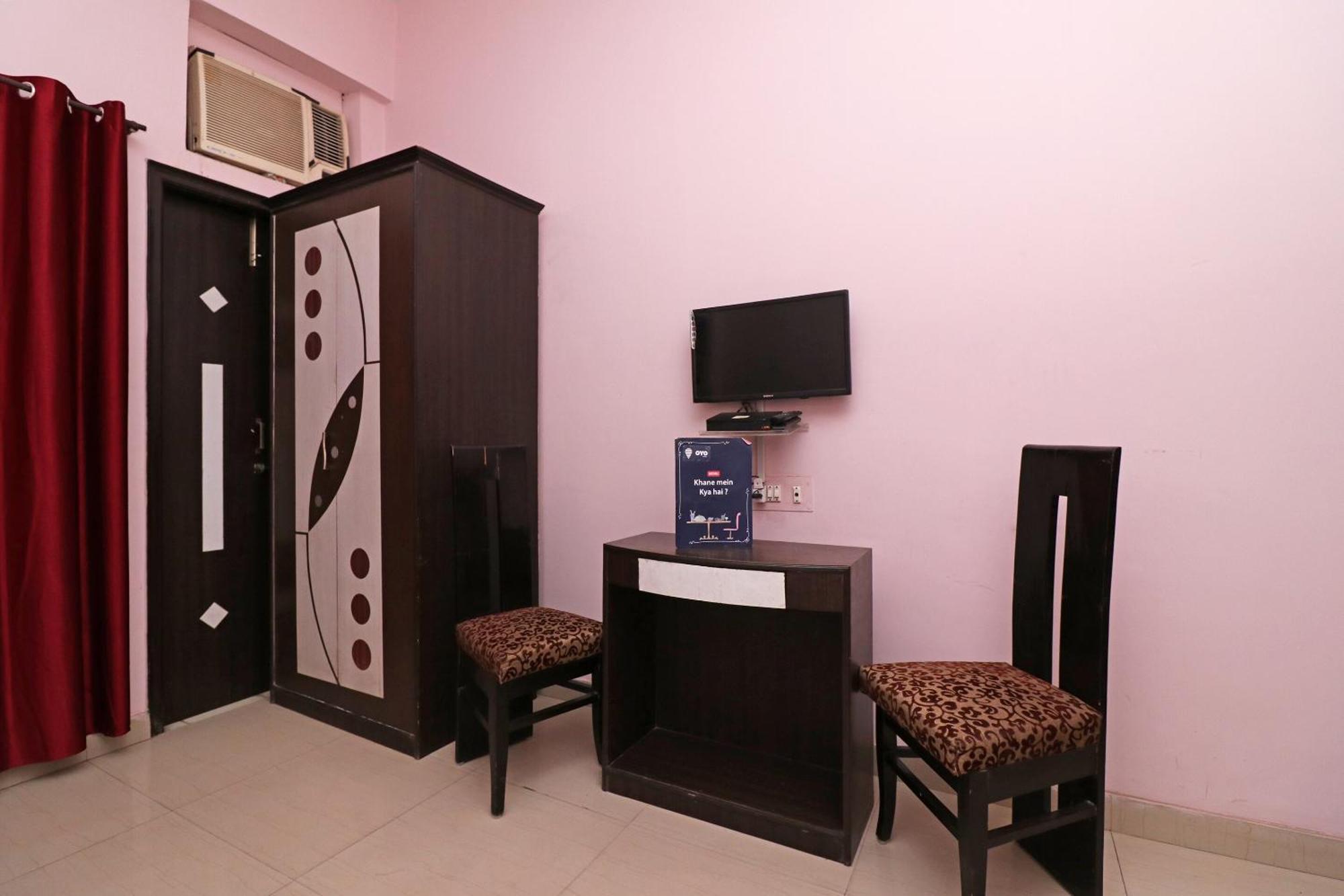Hotel O Alpine Residency Faridabad Esterno foto