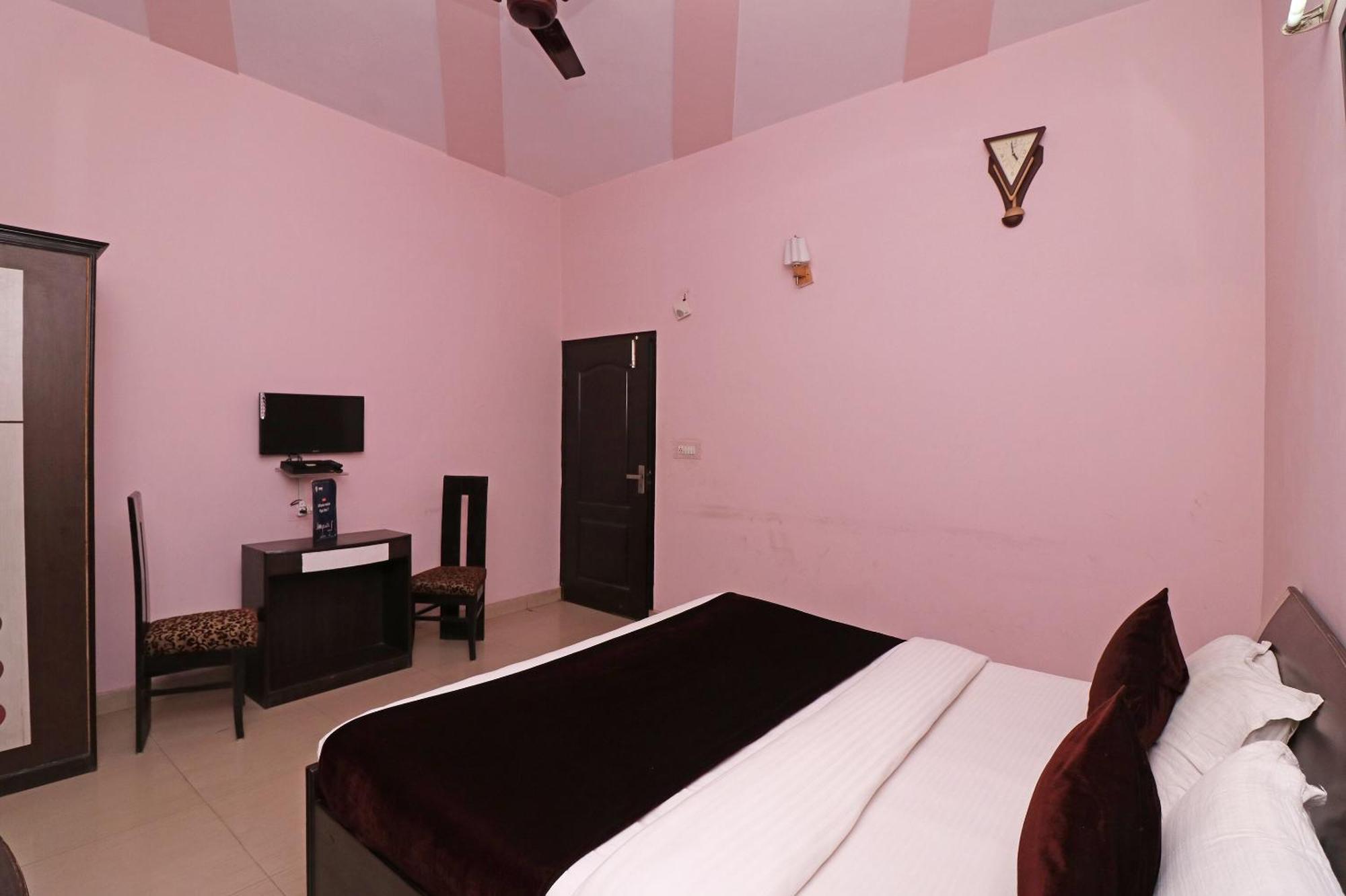 Hotel O Alpine Residency Faridabad Esterno foto